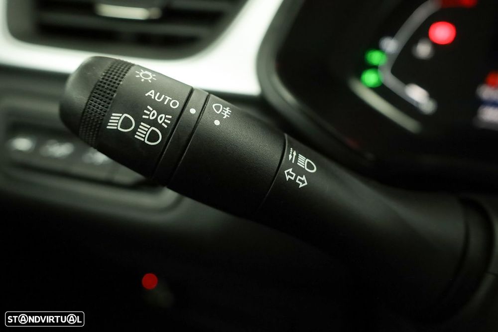 Renault Captur 1.0 TCe Techno Bi-Fuel - 17