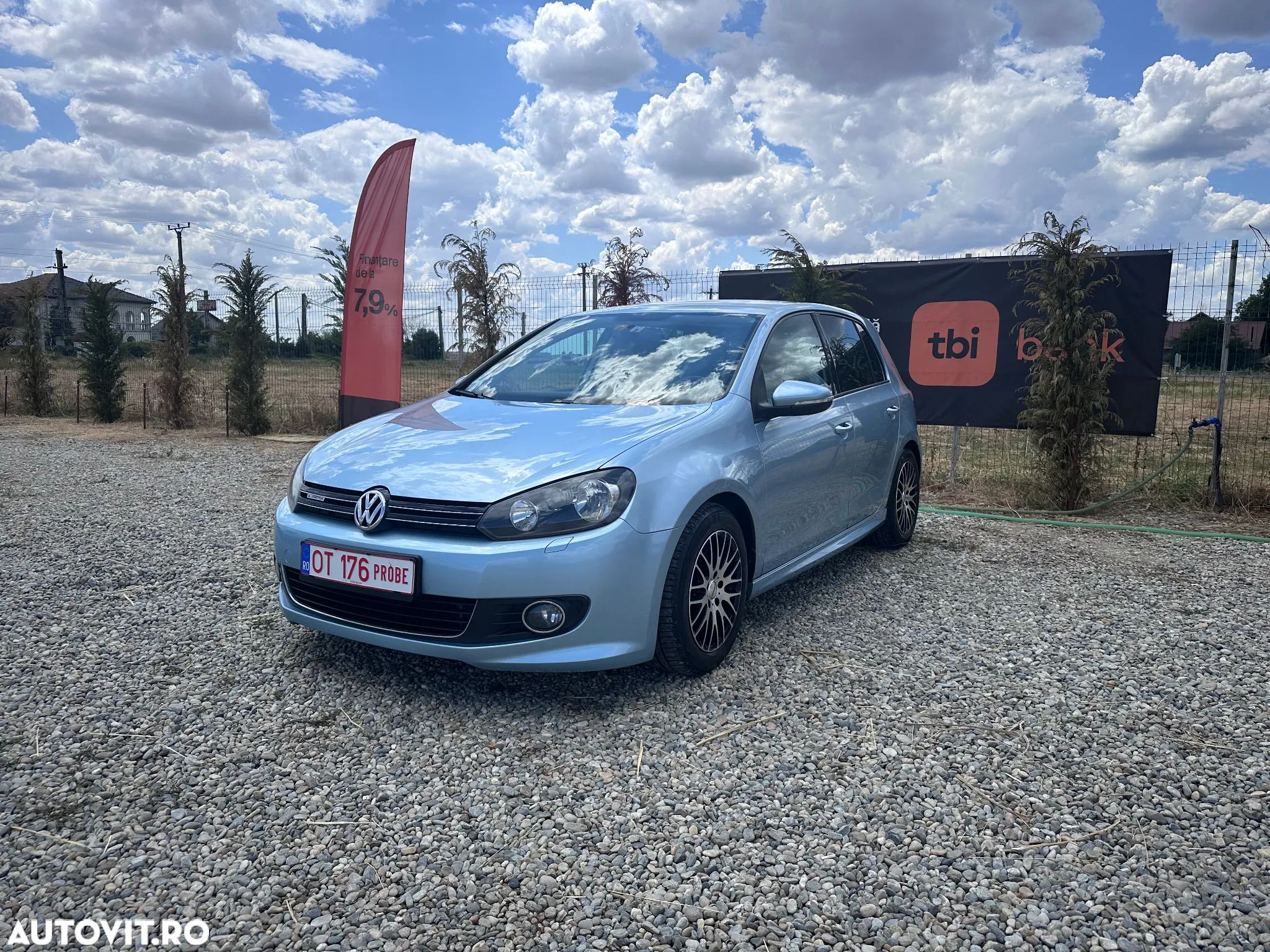 Volkswagen Golf 1.6 TDI DPF BMT Trendline - 1