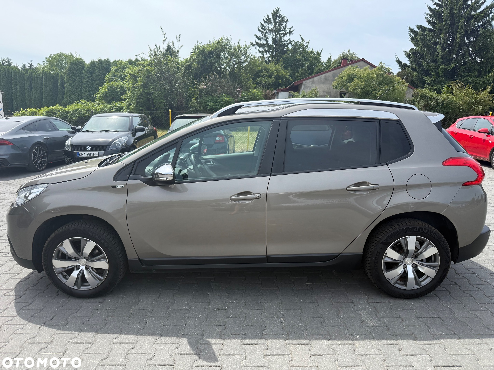 Peugeot 2008 1.2 Pure Tech Access EU6 - 8