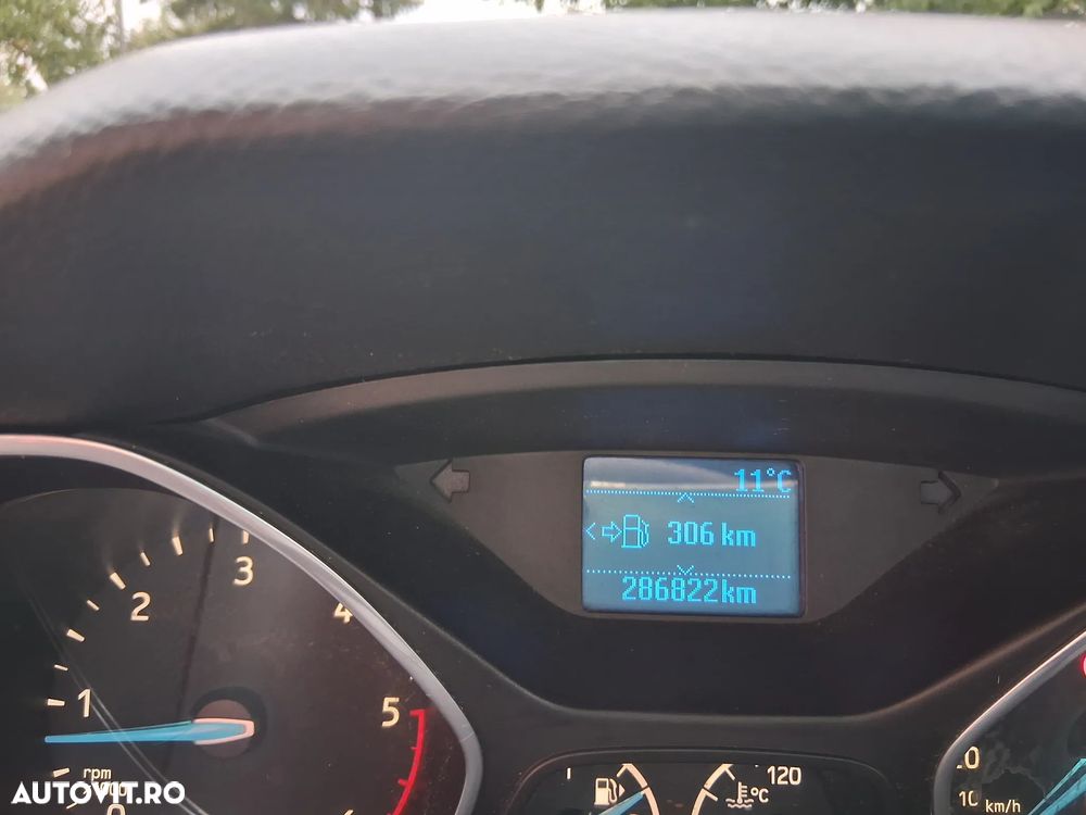Ford Focus - 8