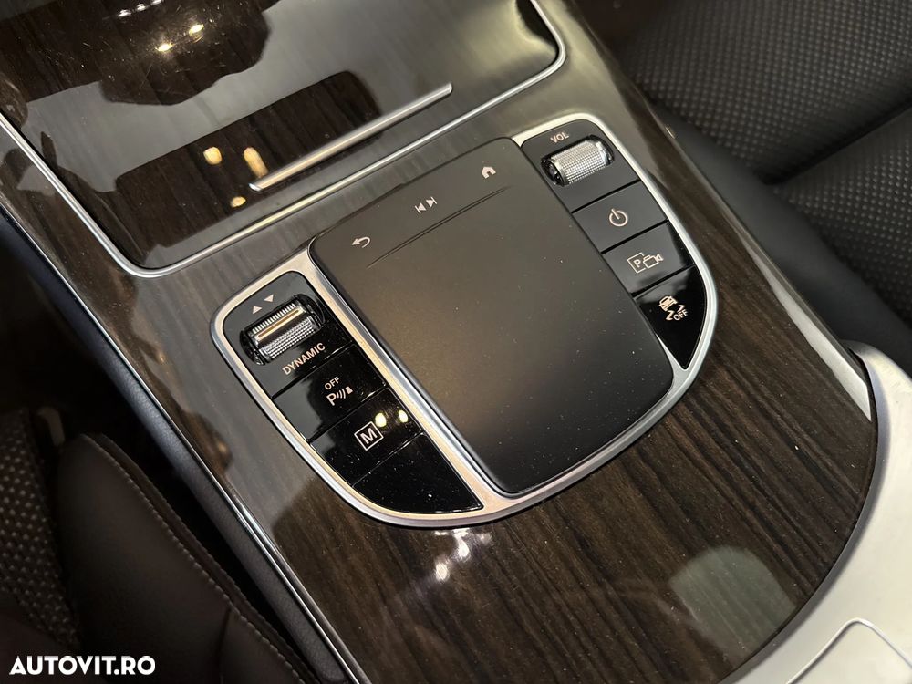 Mercedes-Benz GLC - 18