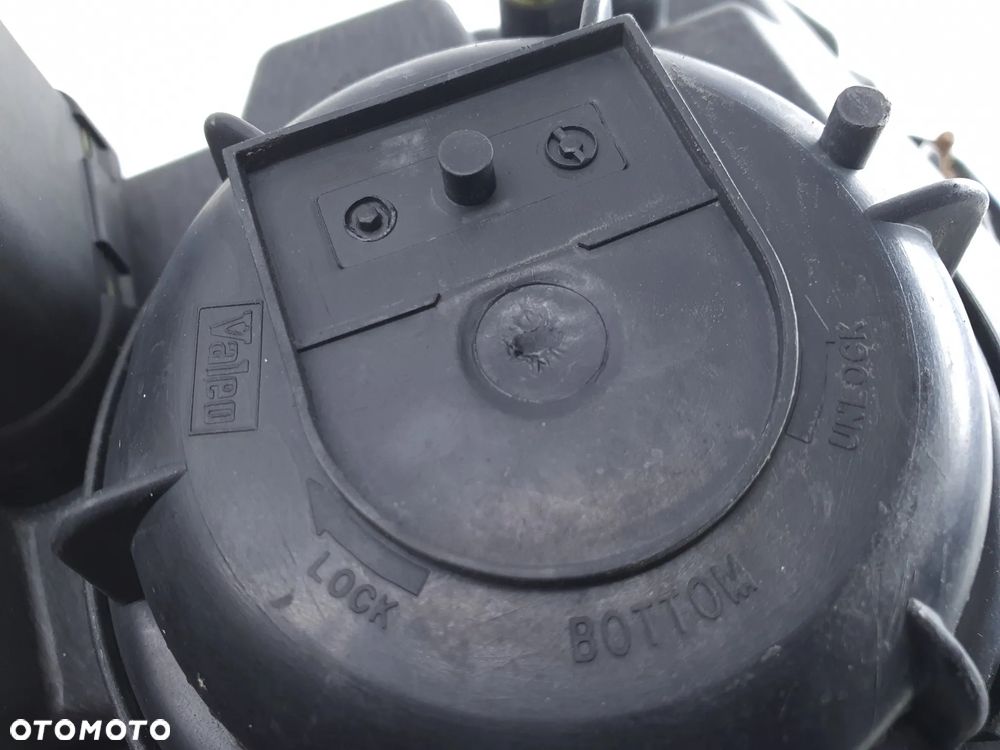 LAMPA LEWA REFLEKTOR KIERUNKOWSKAZ  IVECO EUROCARGO - 13