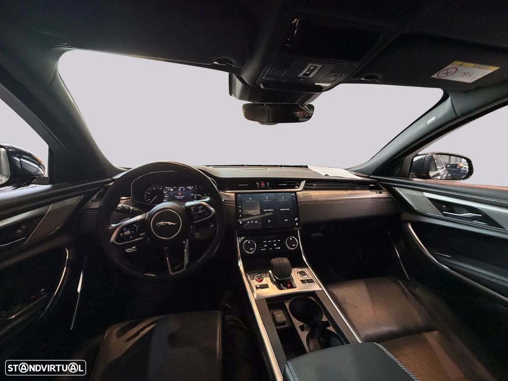 Jaguar XF 2.0 D200 R-Dynamic S AWD Aut. — fotografia 16