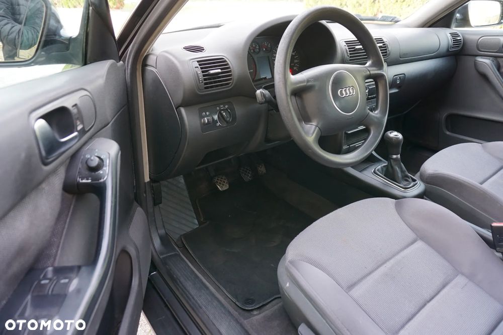 Audi A3 1.9 TDI Ambiente - 7
