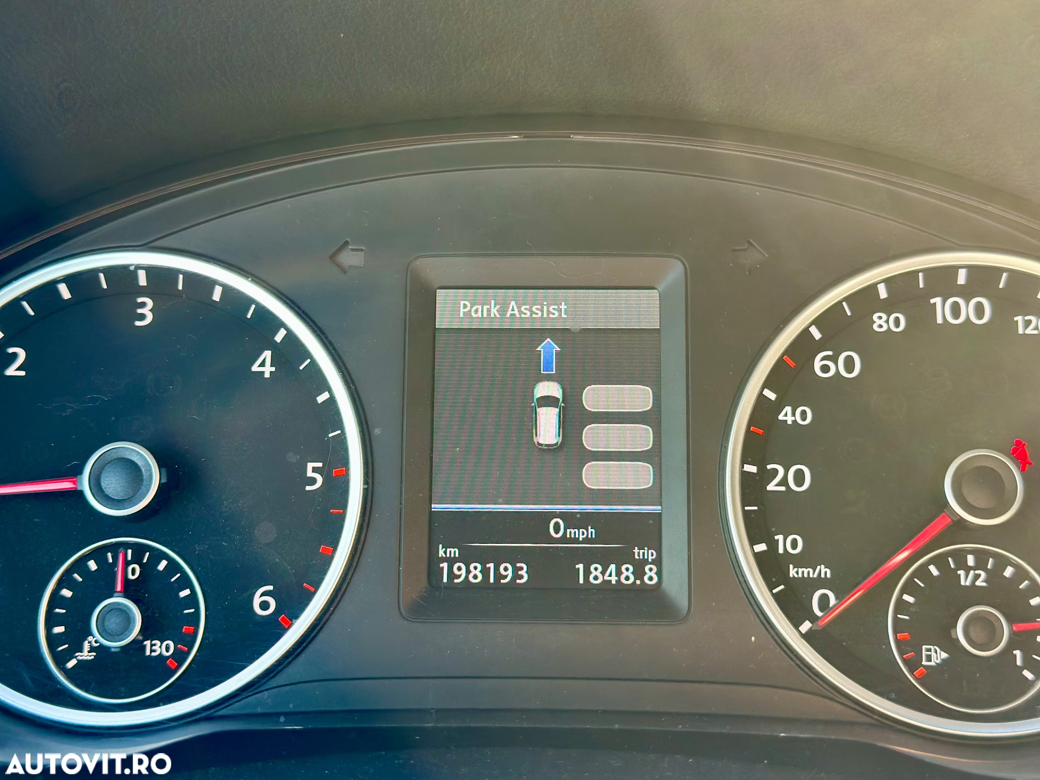 Volkswagen Tiguan 2.0 TDI 4Motion DSG Track & Field - 25