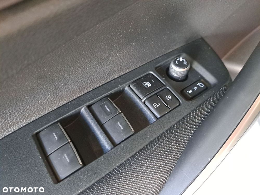 Toyota Corolla 1.8 Hybrid Comfort - 36