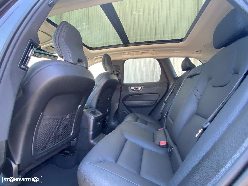 Volvo XC 60 2.0 T6 PHEV Plus Dark AWD - 14