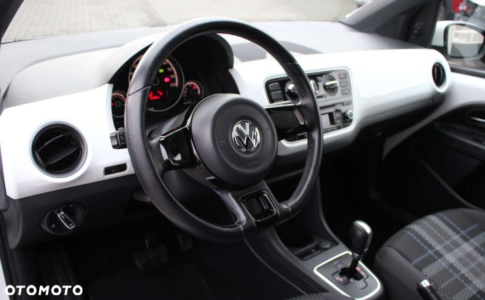 Volkswagen up! - 10