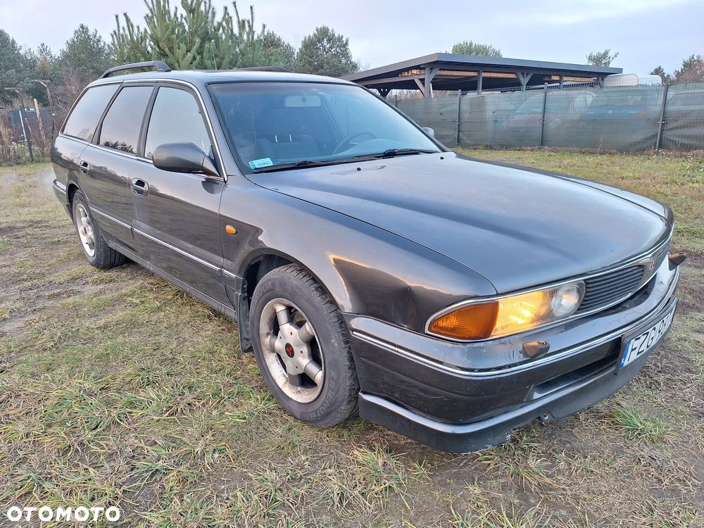 Mitsubishi Sigma - 3
