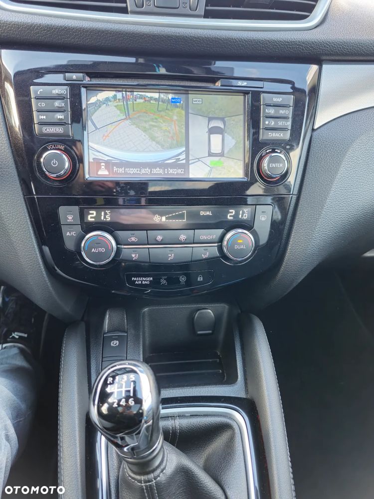 Nissan Qashqai 1.3 DIG-T N-Connecta - 17