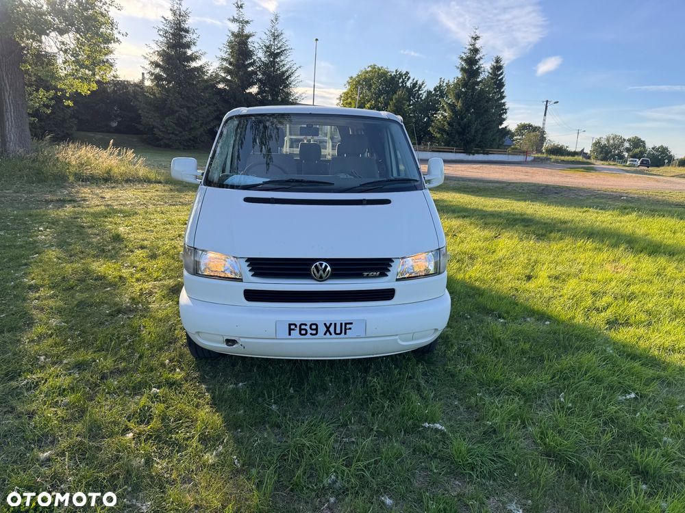 Volkswagen Caravelle Basis / CL - 2
