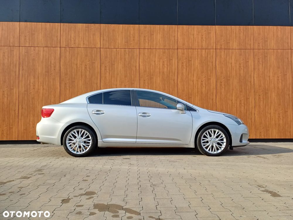 Toyota Avensis 2.0 D-4D Luna - 5