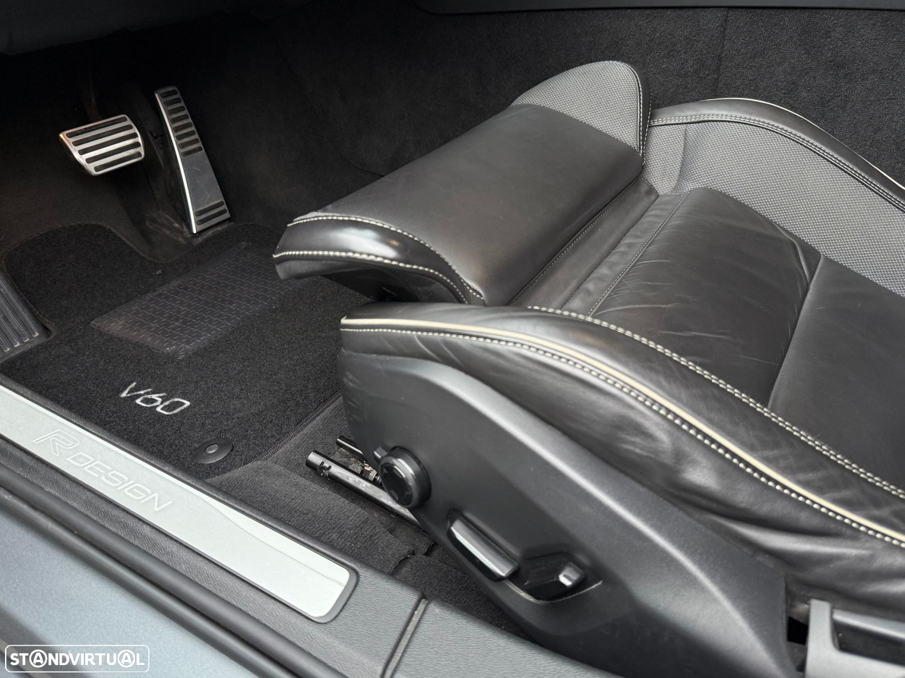 Volvo V60 2.0 D4 R-Design Geartronic - 10