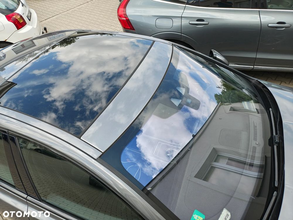 Jaguar XF 20d AWD R-Sport - 9