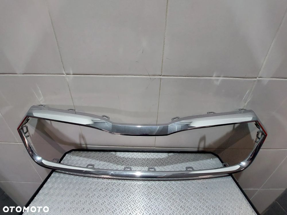 ATRAPA GRILL RAMKA SKODA OCTAWIA CHROM R2020 NR 5E3853761 - 1