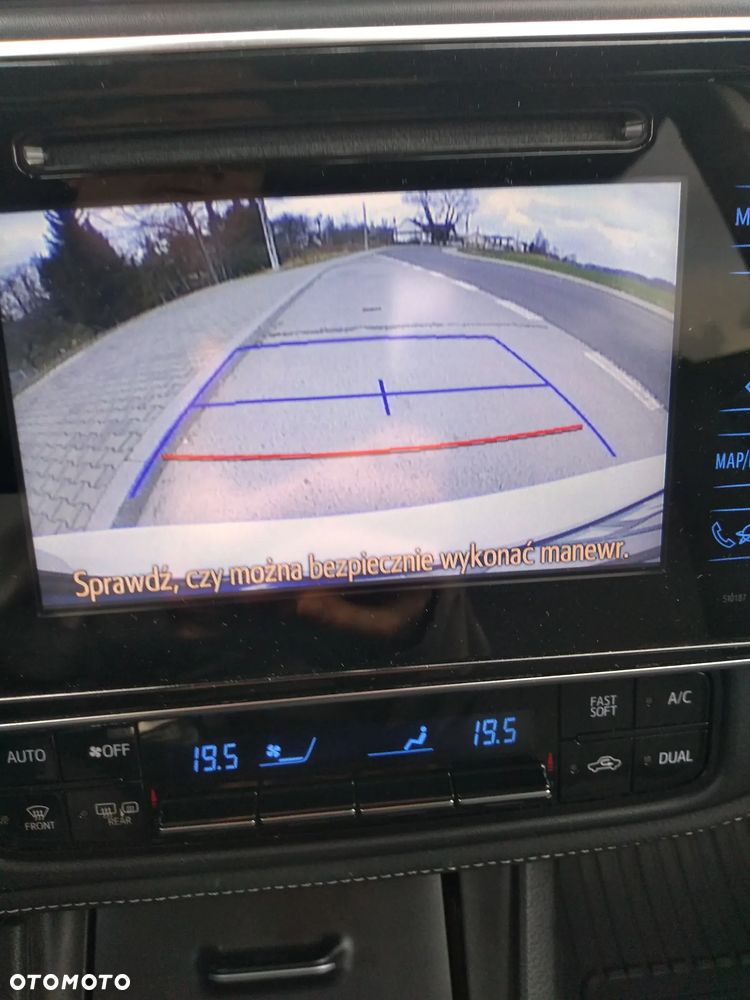 Toyota Corolla 1.6 Comfort - 4