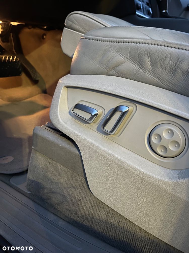 Audi Q7 3.0 TDI DPF quattro tiptronic - 11