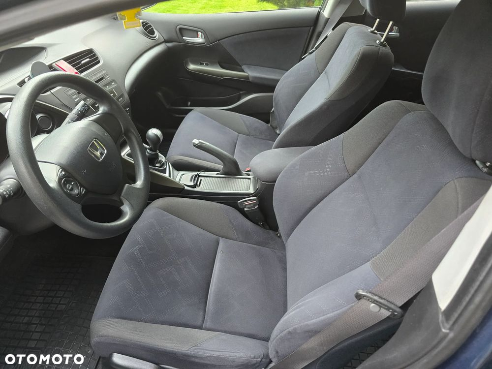 Honda Civic 1.4 i-VTEC Comfort - 32