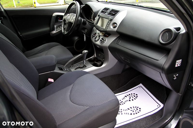 Toyota RAV4 2.0 4x4 Automatik - 8