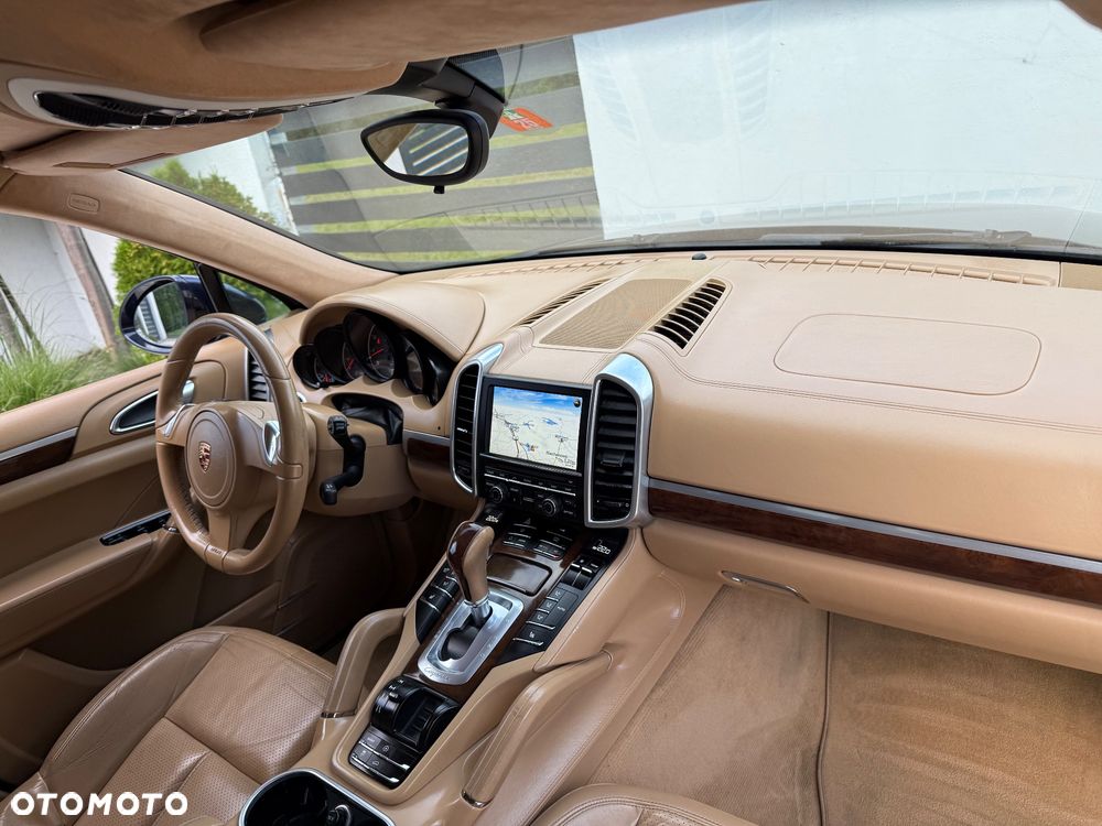 Porsche Cayenne Platinum Edition - 21