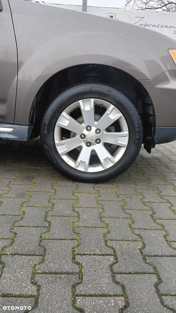 Mitsubishi Outlander 2.0 2WD CVT Invite - 11