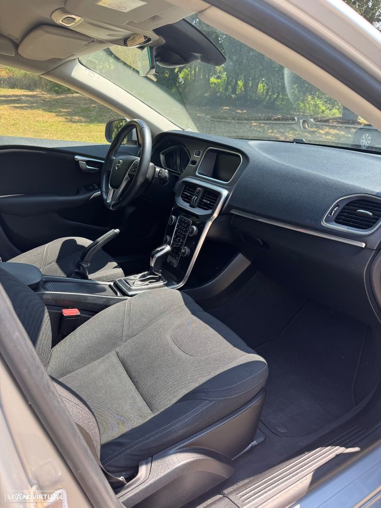 Volvo V40 2.0 D2 Inscription Geartronic - 2