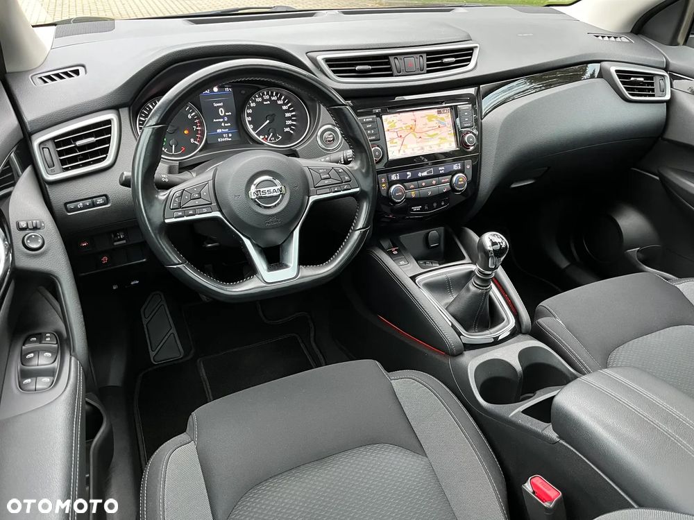 Nissan Qashqai 1.3 DIG-T N-Connecta - 18