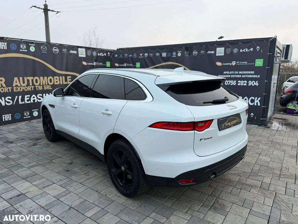 Jaguar F-Pace - 4