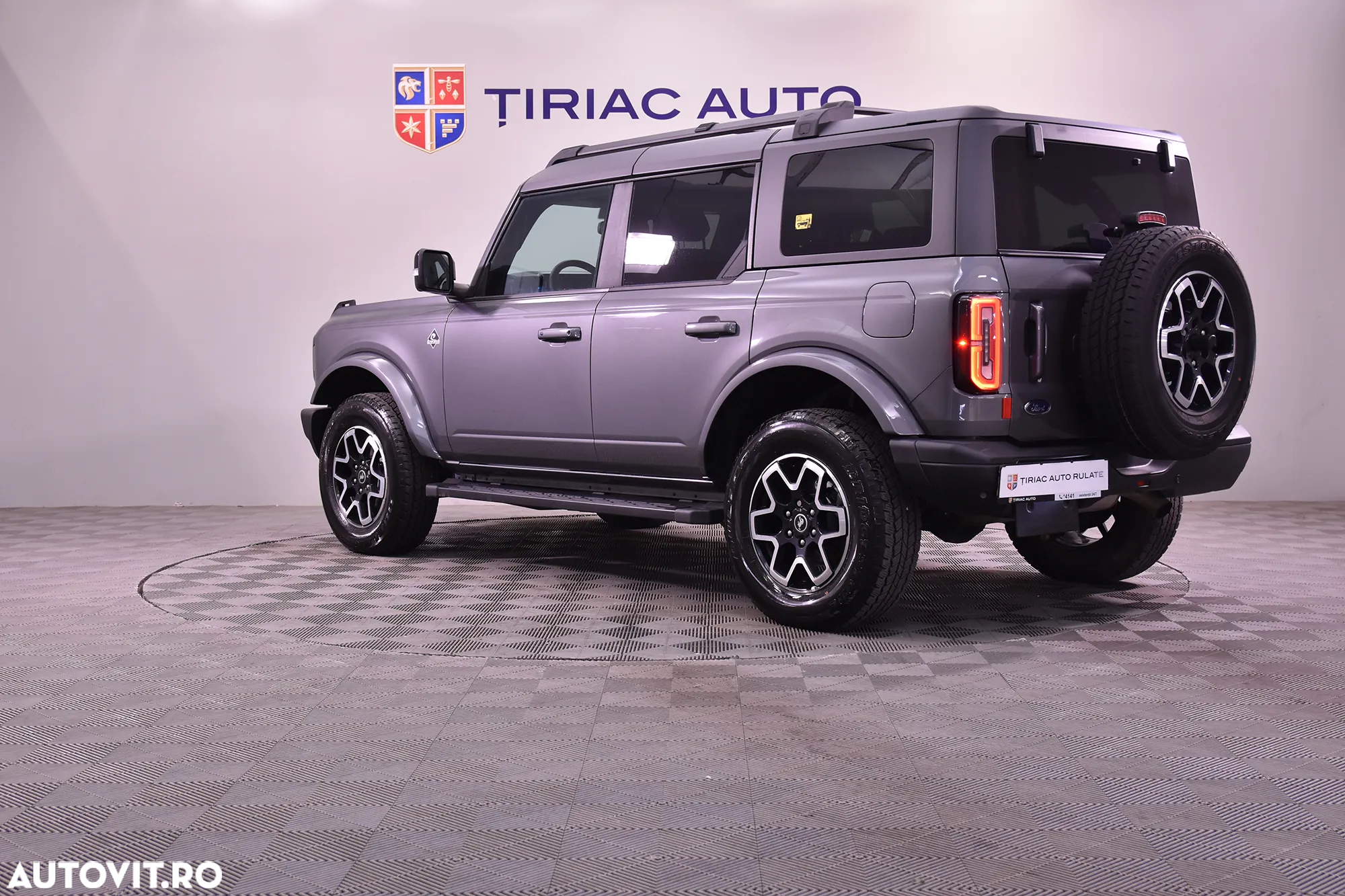 Ford Bronco 2.7L V6 Ecoboost Outer Banks - 3