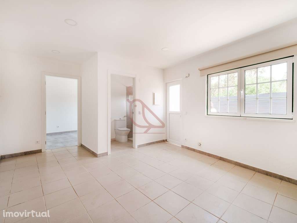 Moradia T1 / Arrendamento / Totalmente Remodelado - Grande imagem: 4/8