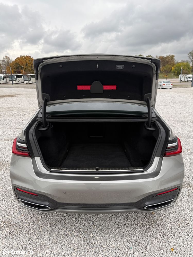 BMW Seria 7 750d xDrive - 7