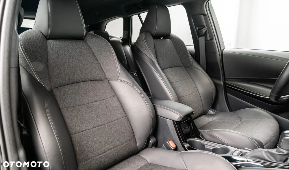 Toyota Corolla 1.8 Hybrid Active - 12