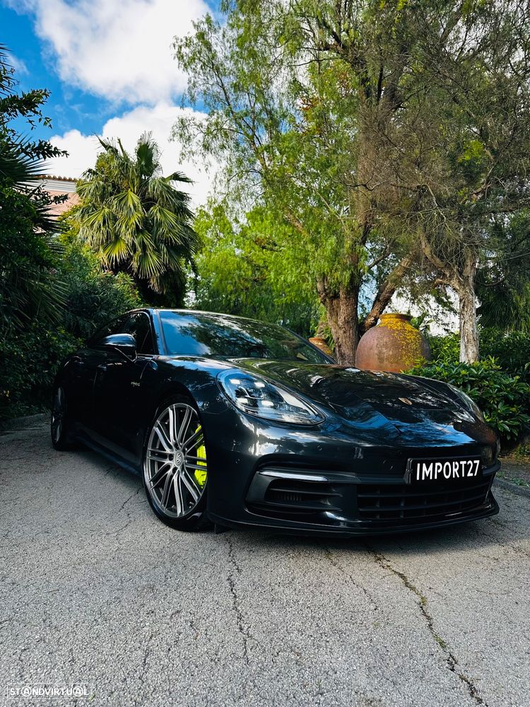 Porsche Panamera 4 E-Hybrid Edition 10 Anos - 8