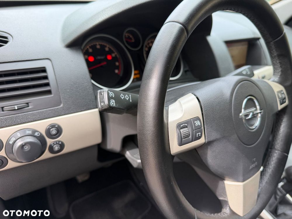 Opel Astra 1.6 Style - 21