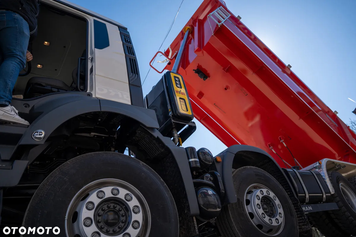 MAN TGS 35.440 8x4 - 12