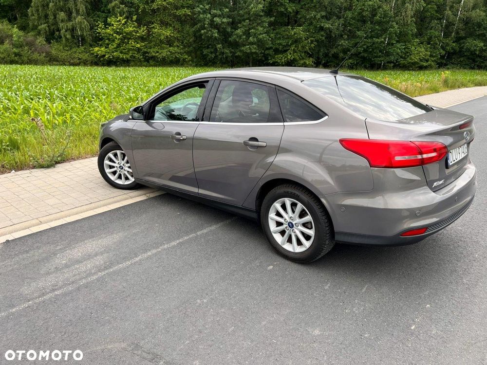 Ford Focus - 9