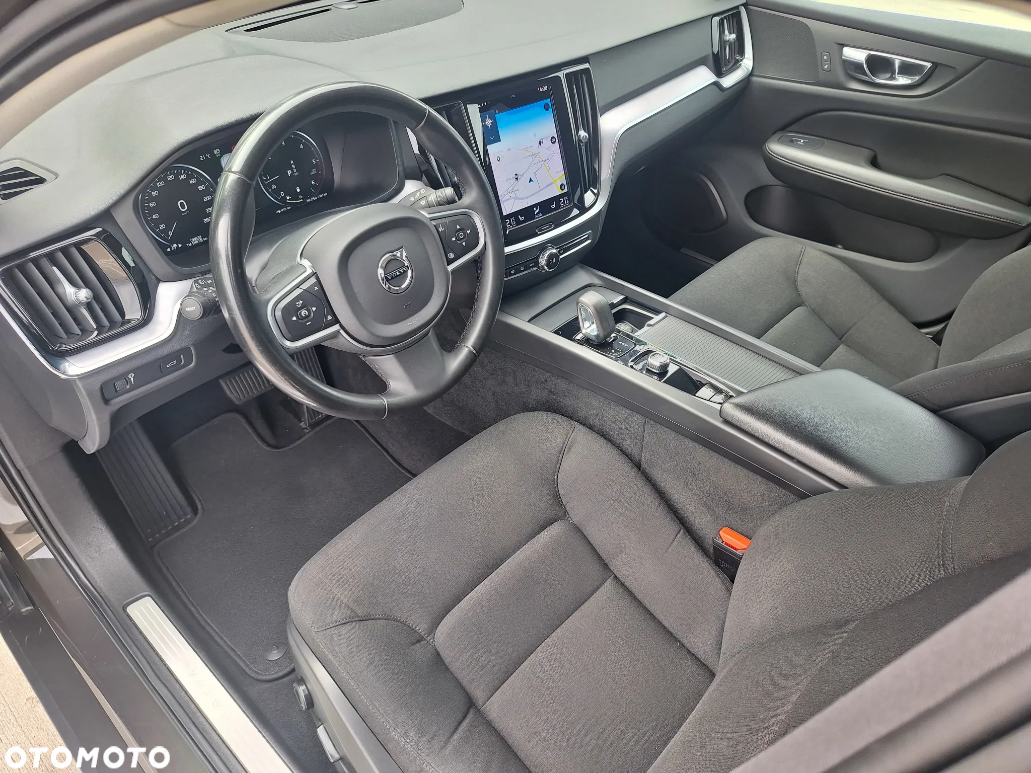 Volvo V60 D4 Momentum Pro - 16