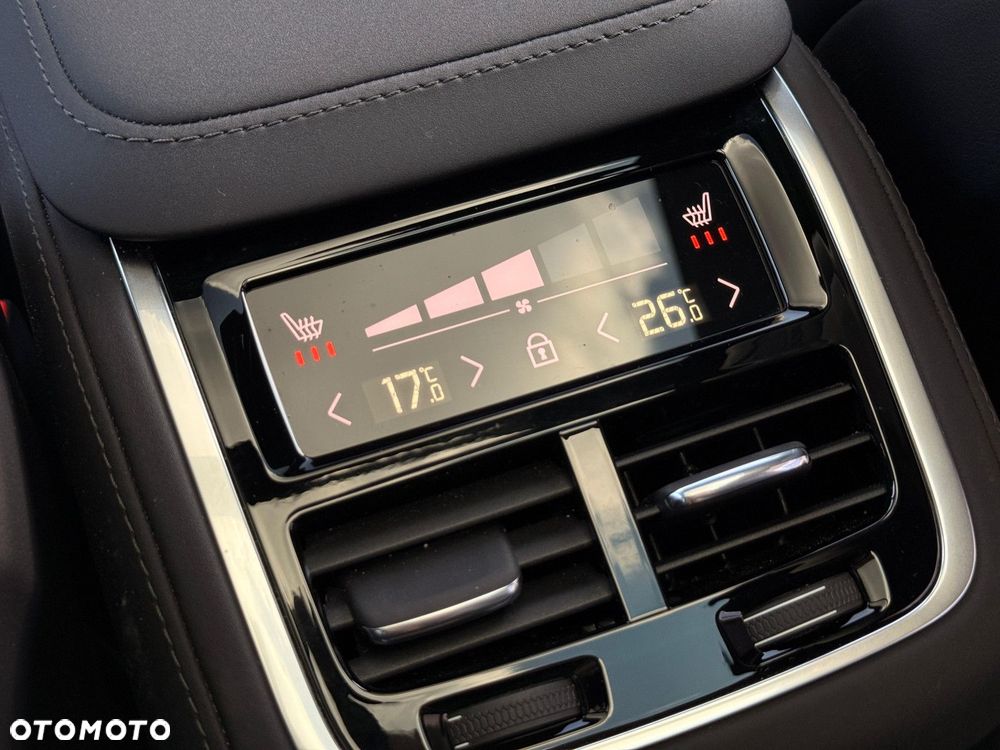 Volvo XC 90 - 32