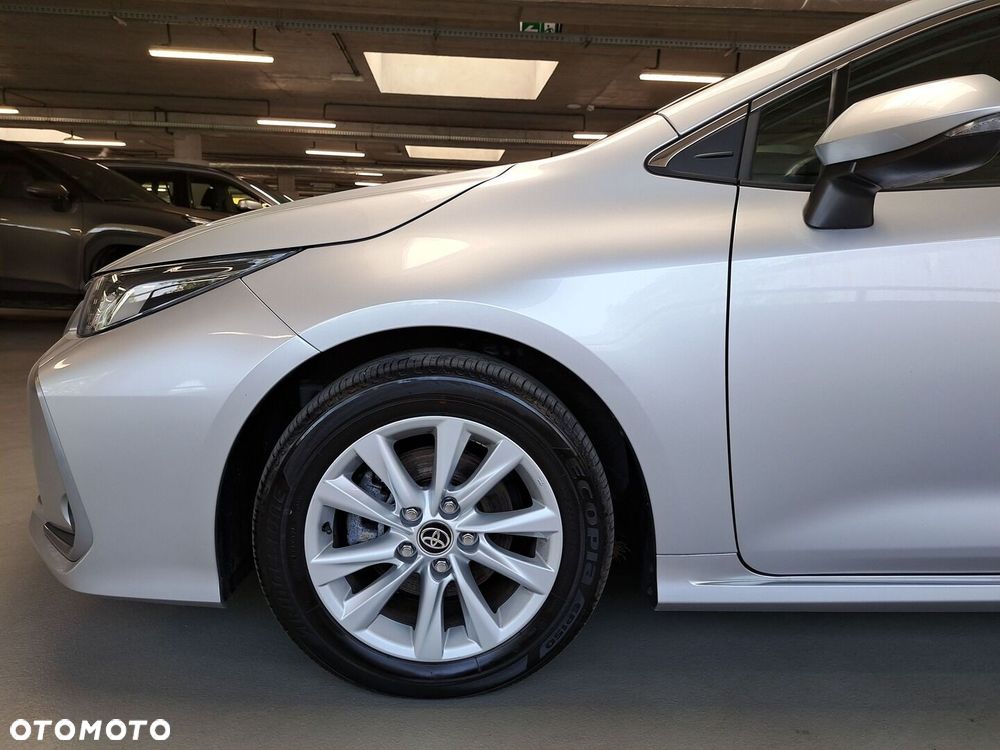 Toyota Corolla 1.8 Hybrid Comfort - 39