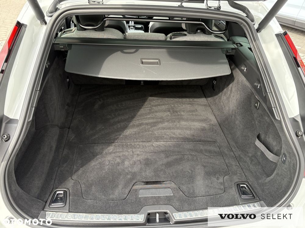 Volvo V90 - 17