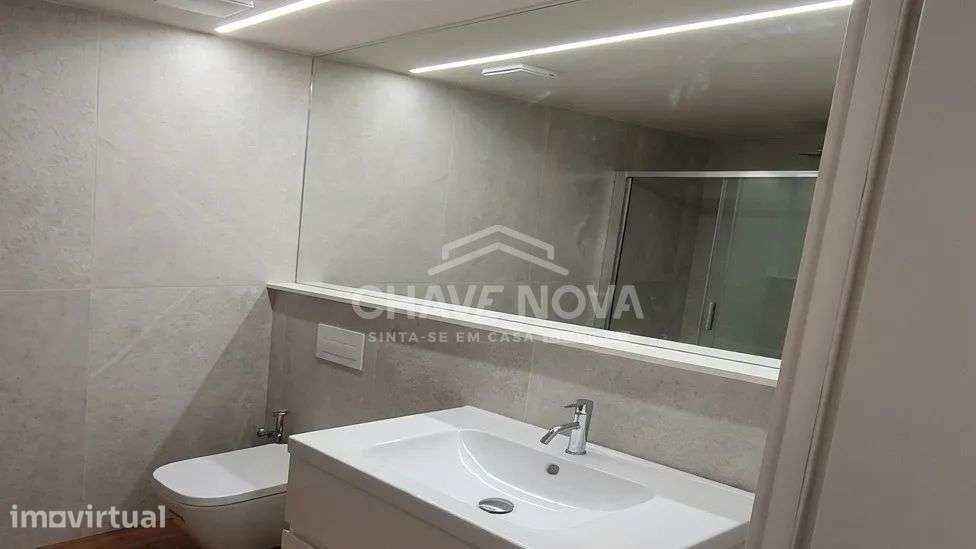 T0 Novo c/Arrumo em Matosinhos Sul - Grande imagem: 4/14