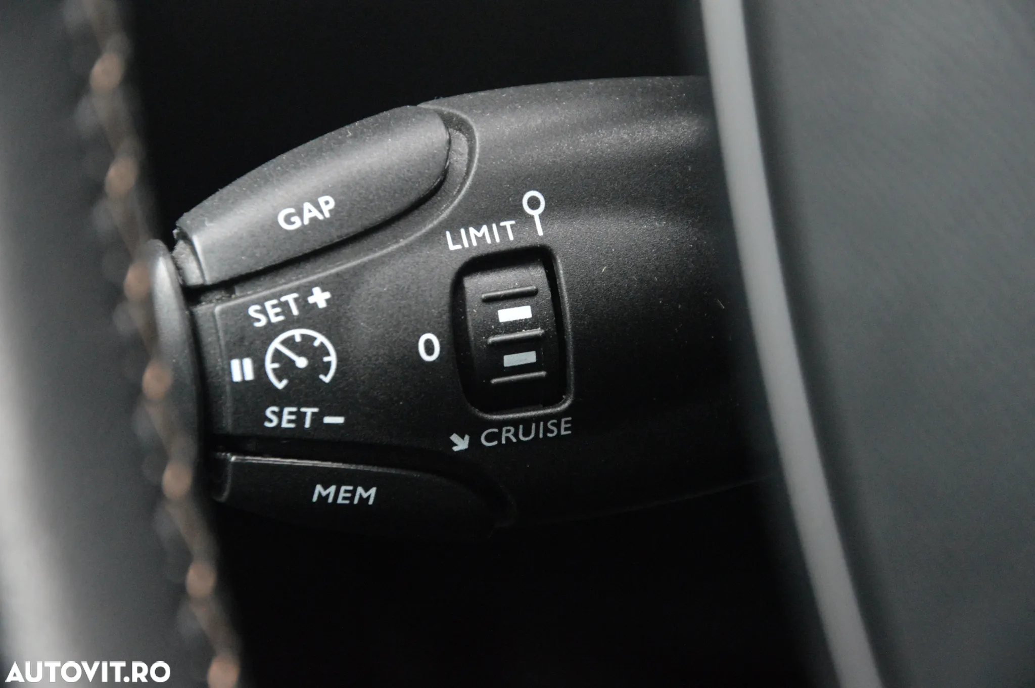 Peugeot 3008 1.5 BlueHDI S&S EAT8 GT-Line - 33