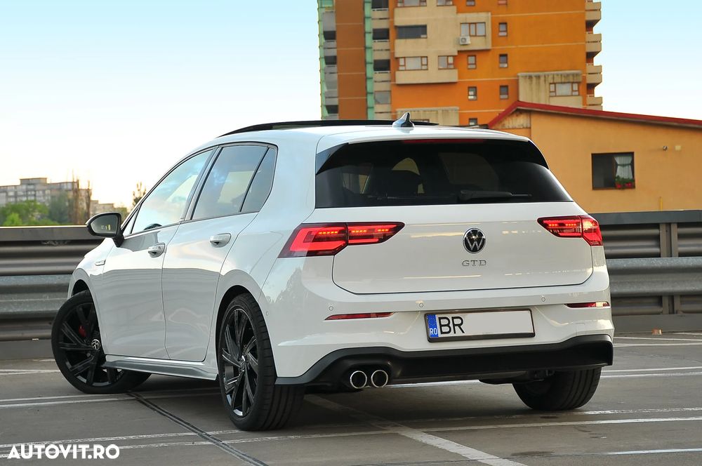 Volkswagen Golf 2.0 TDI DSG GTD - 3