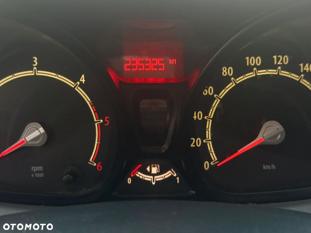 Ford Fiesta - 7