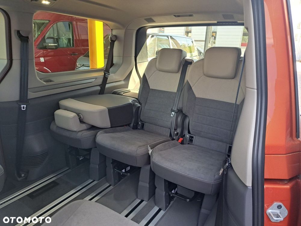 Volkswagen Multivan - 16