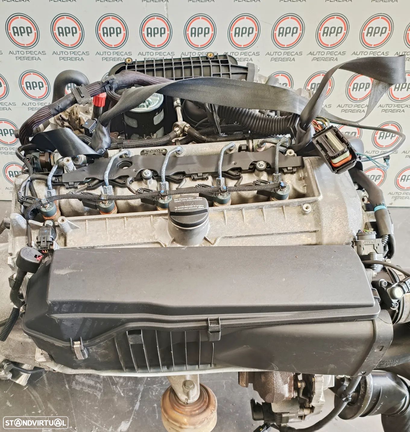 Motor Mercedes 270 CDI , regência 647961, aproximadamente 239 000 KMS . - 1