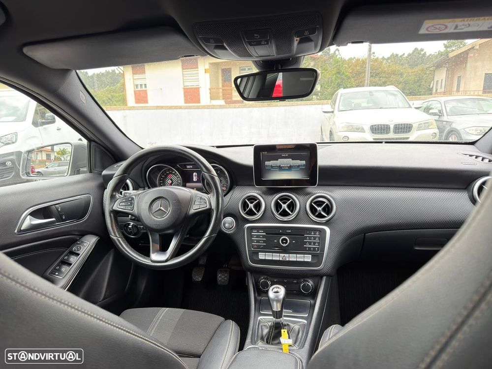 Mercedes-Benz A 180 d Urban - 12
