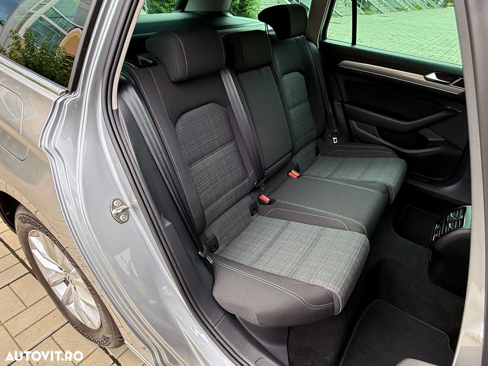 Volkswagen Passat 1.6 TDI SCR DSG Business - 10