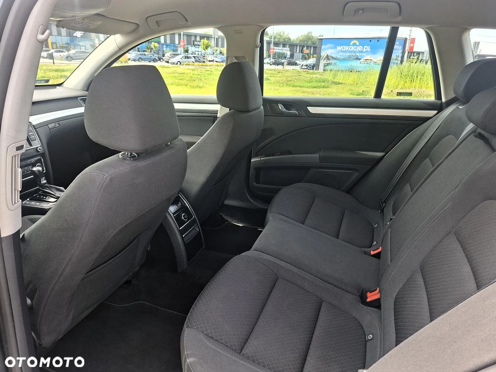 Skoda Superb 2.0 TDI 4x4 Elegance Outdoor DSG - 12