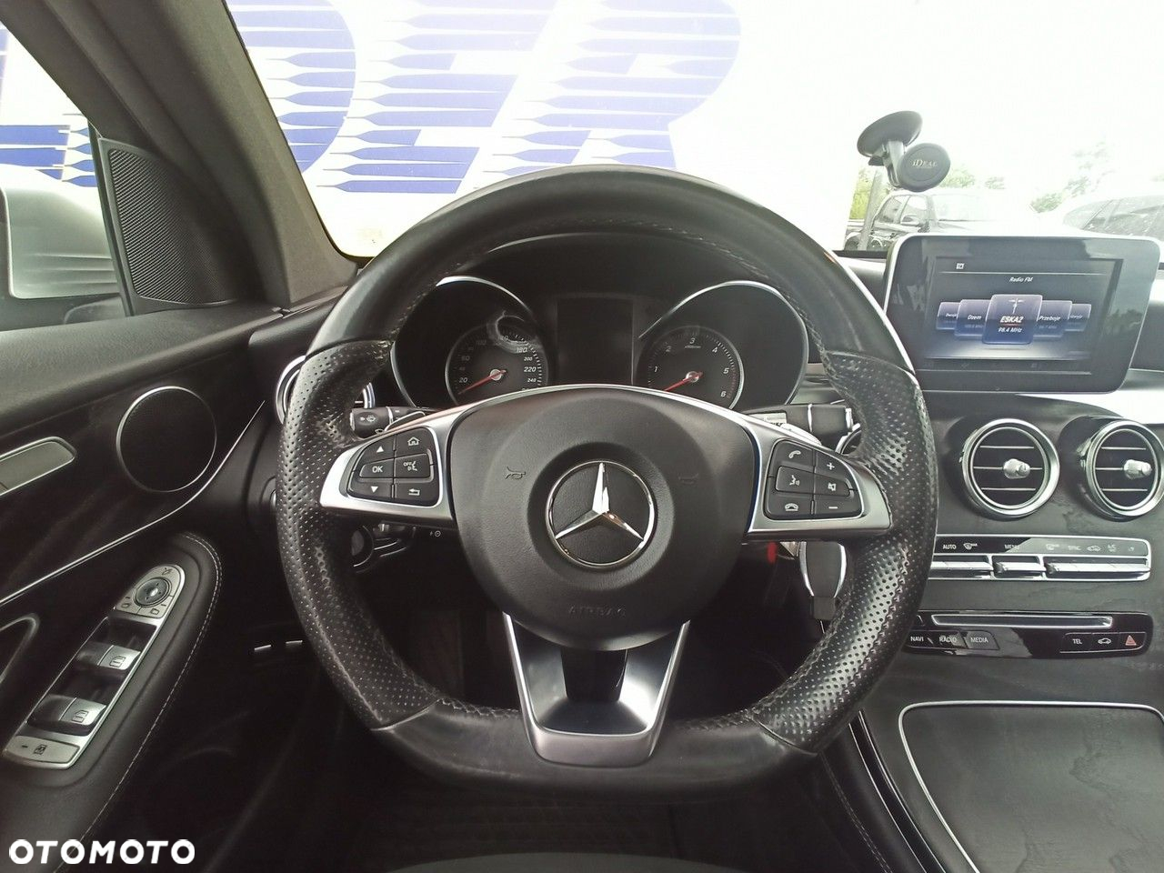 Mercedes-Benz GLC 250 d 4Matic 9G-TRONIC AMG Line - 17